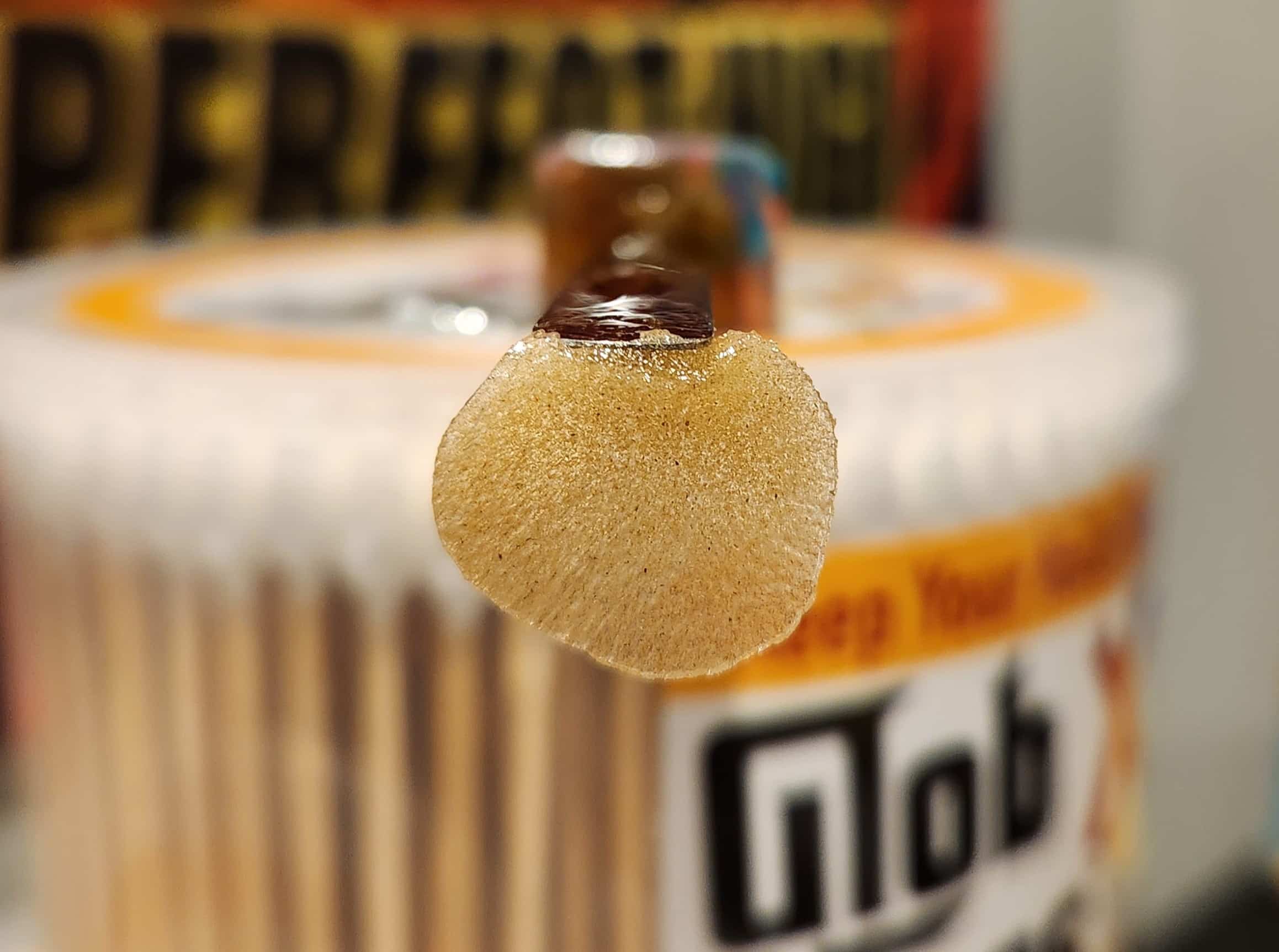 Flag of hash on a dabber